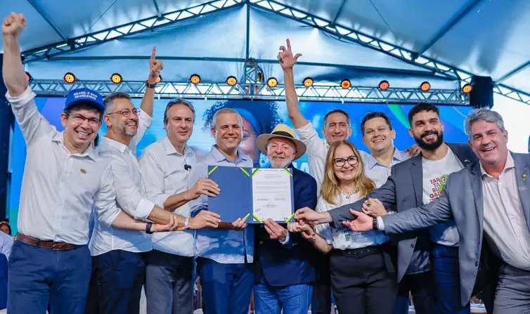 Ricardo Stuckert/PR Macapá (AP), 13/02/2025 - Presidente da República, Luiz Inácio Lula da Silva, durante cerimônia de celebração da doação da Área de Patrimônio da União “Gleba Cumaú” (Área J) ao Governo do Estado do Amapá e de anúncio da entrega do Conjunto Habitacional Nelson dos Anjos. Foto: Ricardo Stuckert/PR