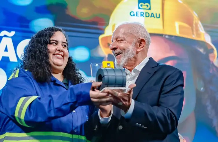 Ricardo Stuckert/PR Ouro Branco (MG), 11/03/2025 - Presidente da República, Luiz Inácio Lula da Silva, durante visita ao Galpão de Laminação da Usina Gerdau. Foto: Ricardo Stuckert/PR