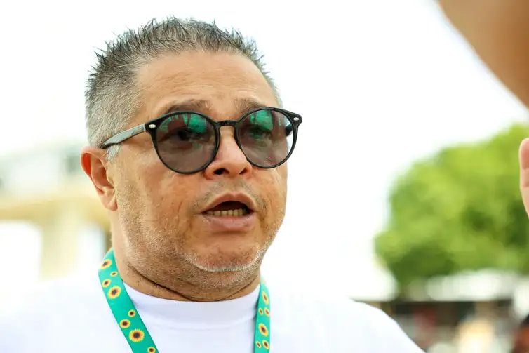 Jose Cruz/Agência Brasil Brasília (DF), 03/03/2025 - Personagem Gerson Wilder no Bloco carnavalesco, Deficiente é a Mãe, na ruas de Braília.
Foto: Jose Cruz/Agência Brasil