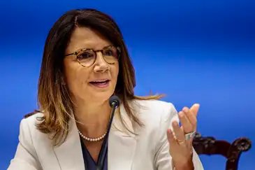 Fabio Rodrigues-Pozzebom/Agência Brasil Brasília, (DF) 10/03/2025 - A secretária Nacional de Mudança do Clima do Ministério do Meio Ambiente e Mudança do Clima e Diretora-Executiva (CEO) da COP30, Ana Toni, e o secretário de Clima, Energia e Meio Ambiente do Ministério das Relações Exteriores e Presidente da COP30, Embaixador, André Corrêa do Lago (Fora de quadro), durante coletiva sobre o lançamento da Carta da Presidência da COP30.
Foto: Fabio Rodrigues-Pozzebom/Agência Brasil