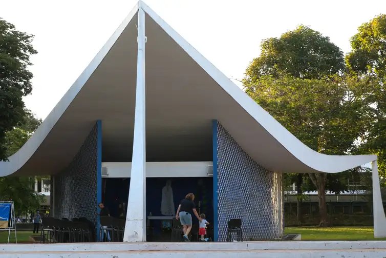 Fabio Rodrigues-Pozzebom/ Agência Brasil Igrejinha Nossa Senhora de Fátima