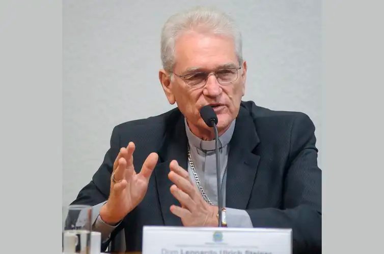 Brasília 21/04/2025 - Comissão de Direitos Humanos e Legislação Participativa (CDH) realiza  audiência pública interativa destinada a debater a situação dos ministros de confissão religiosa idosos do Brasil.

Em pronunciamento, secretário–geral da da Conferência Nacional dos Bispos do Brasil (CNBB), Dom Leonardo Ulrich Steiner.

Foto: Pedro França/Agência Senado