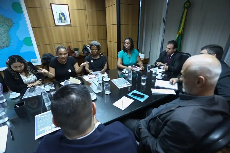 Luis Nova/Fenatrad Brasília (DF), 25/04/2025 - Ministro do Trabalho e Emprego, Luiz Marinho, durante reunião com representantes da Fenatrad que entregam pauta de reivindicação. Foto: Luis Nova/Fenatrad
