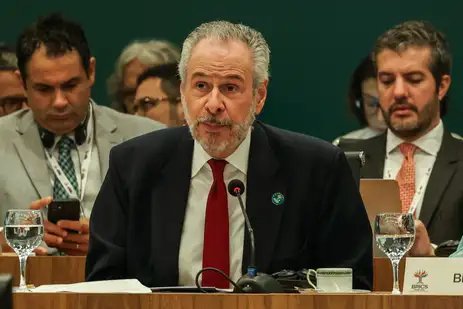 Antonio Cruz/Agência Brasil Brasília (DF), 03/04/2025.- O presidente da COP 30, André Corrêa do Lago, participa da 11ª reunião dos ministros de Meio Ambiente do Brics, sob a presidência brasileira.
Foto: Antonio Cruz/Agência Brasil