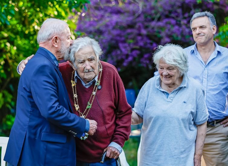 Ricardo Stuckert / PR 05.12.2024 - Presidente da República, Luiz Inácio Lula da Silva concedeu a Ordem Nacional do Cruzeiro do Sul ao ex-presidente do Uruguai, Pepe Mujica.