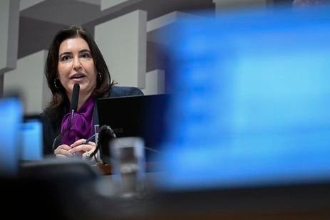 Andressa Anholete/Agência Senado Brasília (DF), 19/08/2025 - Comissão de Assuntos Econômicos
Comissão de Assuntos Econômicos (CAE) promove audiência pública interativa, com a ministra do Planejamento e Orçamento, para que sejam prestadas informações sobre a avaliação da Pasta quanto à eficiência dos subsídios tributários, financeiros e creditícios concedidos pela União; e o cumprimento do disposto no Art. 4º da Emenda Constitucional nº 109, de 2021, que determina ao Governo a apresentação de plano de redução gradual de incentivos e benefícios federais de natureza tributária, até o nível de 2% do PIB.
Mesa:
ministra de Estado do Planejamento e Orçamento, Simone Tebet.
Foto: Andressa Anholete/Agência Senado