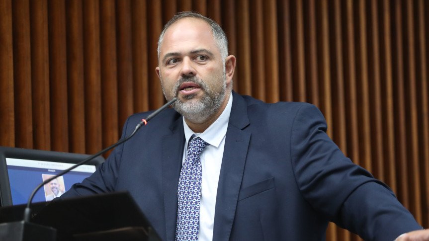 Assembleia Legislativa do Paraná | ALEP | Notícias > Em discurso no Plenário, vice-líder do Governo destaca resultados na saúde, educação e economia do Paraná