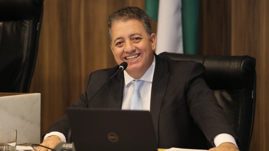 Assembleia Legislativa do Paraná | ALEP | Notícias > Deputado Cobra Repórter (PSD) destaca avanço de projetos de reconhecimento social e esportivo em comissão da Assembleia