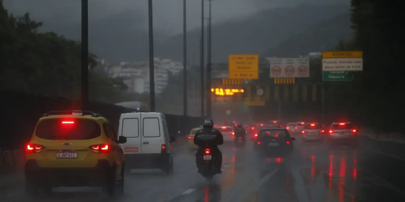 Estado do RJ tem aviso de grande perigo meteorológico até sexta, 27