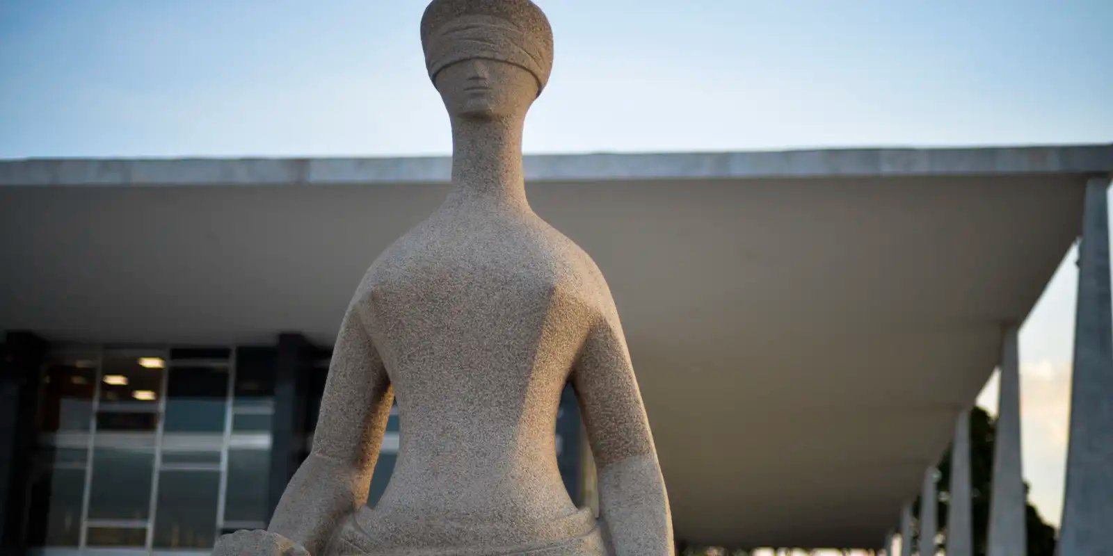 STF julga decisão de Dino que suspendeu pagamento de penduricalhos