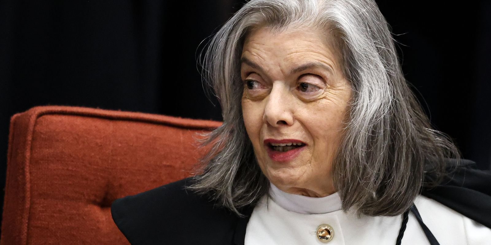 Vôlei: Cármen Lúcia libera participação de Tiffany em jogo em Londrina