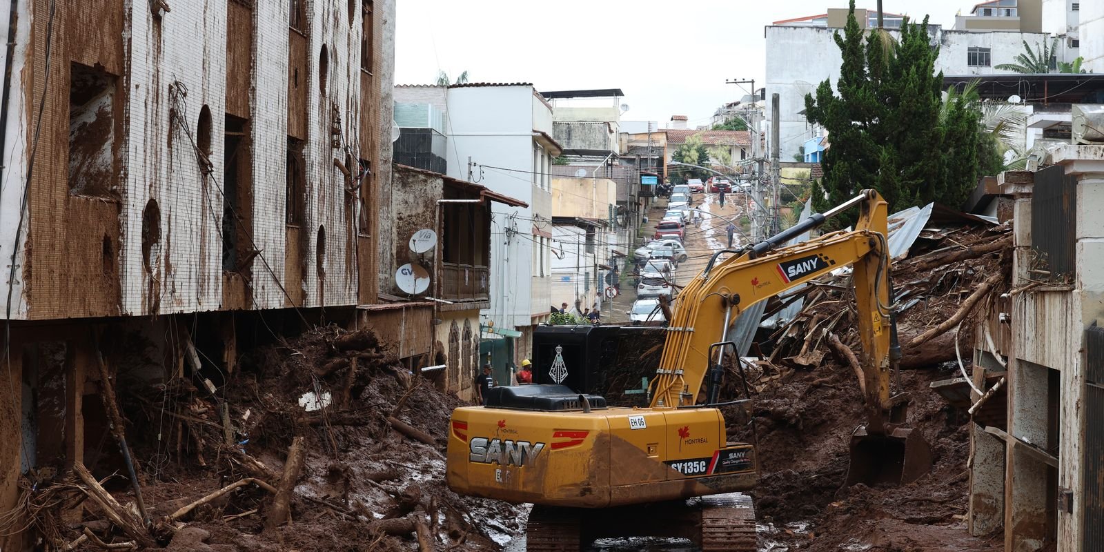 Chuva: Inmet emite alerta vermelho para regiões Norte e Noroeste de MG