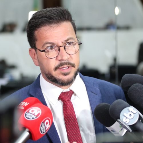 Assembleia Legislativa do Paraná | ALEP | Notícias > Líder da Oposição critica proposta de venda da Celepar e aponta preocupação com a proteção de dados públicos