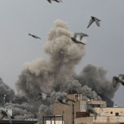 Irã resiste a ataques e desafia Estados Unidos em nova fase da guerra