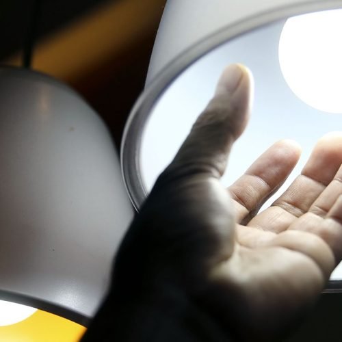 Contas de luz seguem com bandeira tarifária verde em março