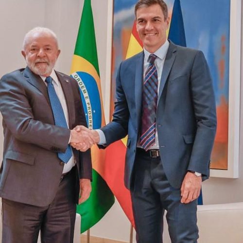 Lula conversa com Pedro Sánchez e confirma viagem à Espanha