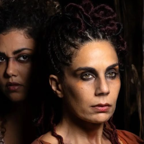 Peça de clássico grego discute violência de gênero e maternidade