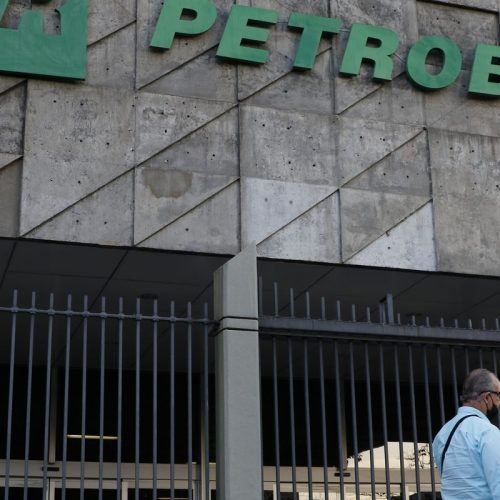 Petrobras registra lucro de R$ 110,6 bilhões em 2025