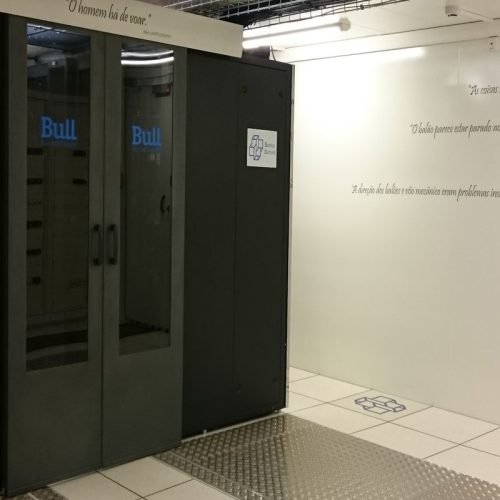 Supercomputador brasileiro está entre os 100 mais rápidos do mundo