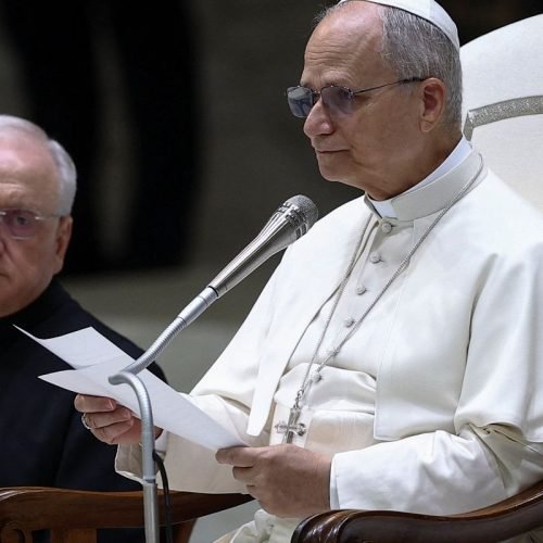 Vaticano adverte contra “culto ao corpo” da cirurgia plástica